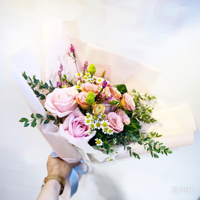 粉嫩甜美感鮮花束