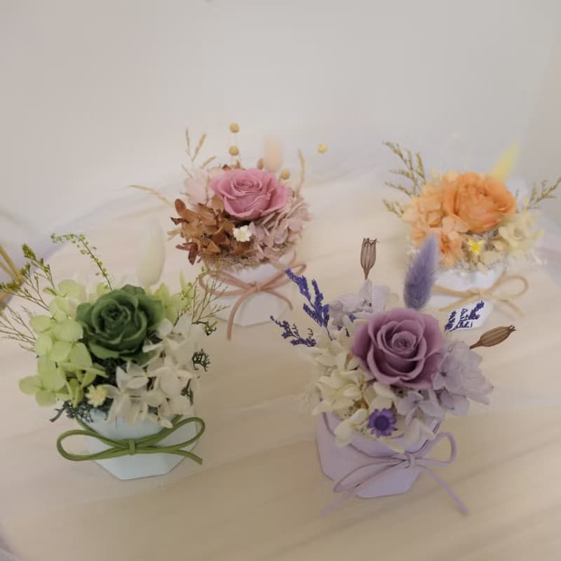 【永生玫瑰小盆花】桌上療癒小物/禮物/擴香石盆花