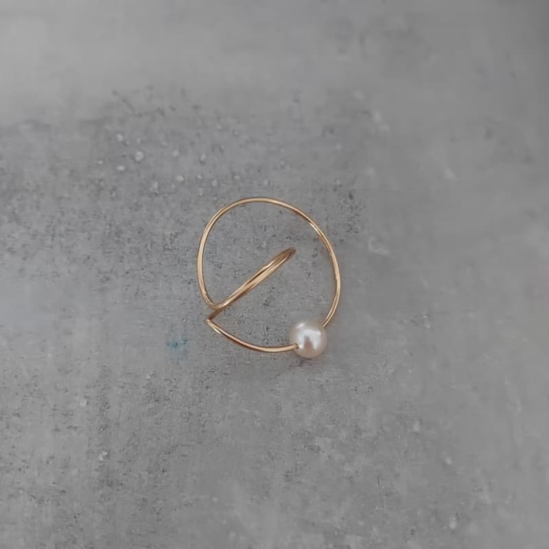 14kgf Freshwater Pearls W circle ear cuffs 1piece