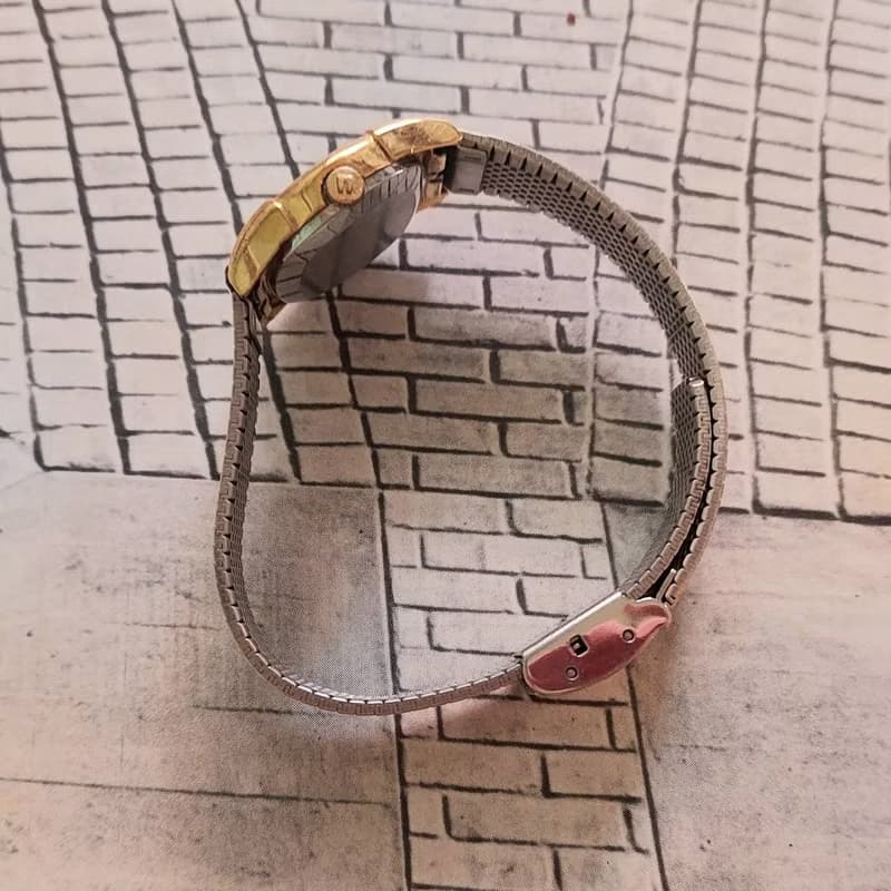 圓弧金色 老瑞士 Universal Geneve 金色 自動上鍊 女用古董手錶