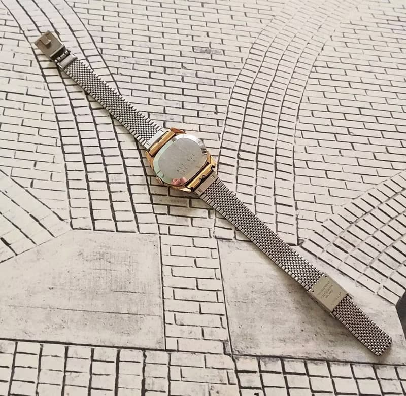 圓弧金色 老瑞士 Universal Geneve 金色 自動上鍊 女用古董手錶