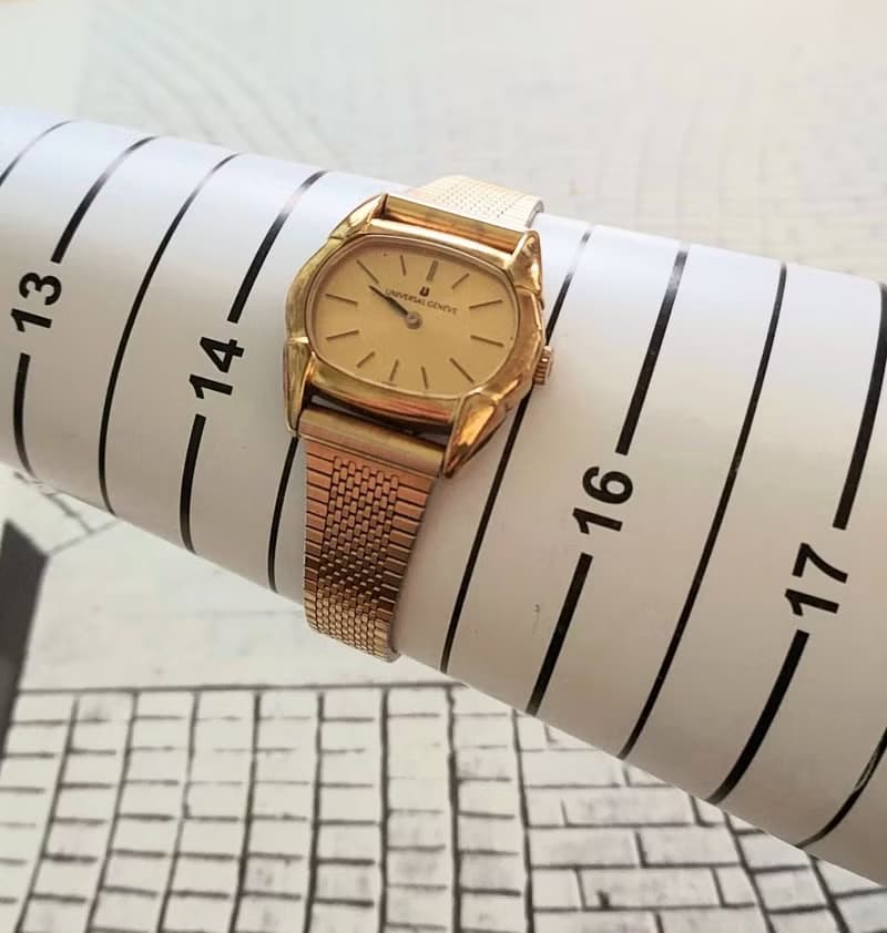 圓弧金色 老瑞士 Universal Geneve 金色 自動上鍊 女用古董手錶