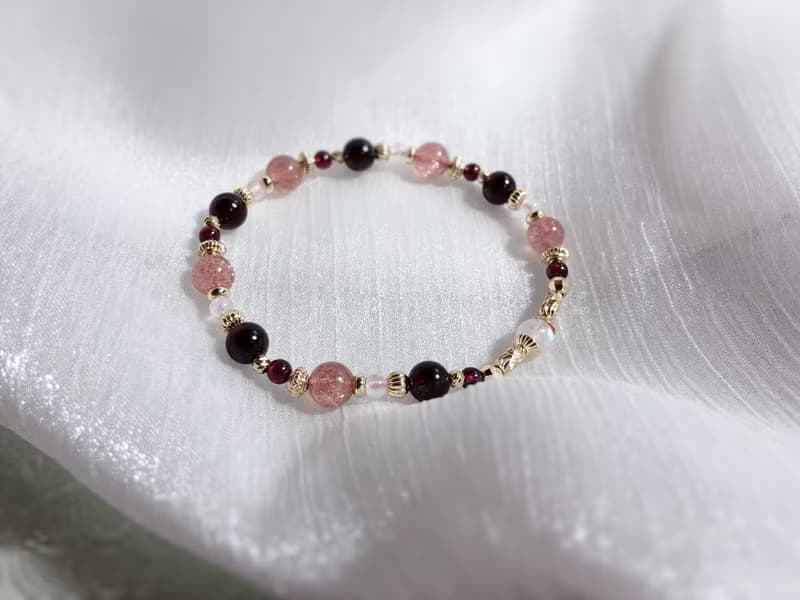 石榴石、星光草莓晶、紫牙烏、月光石 天然石手鍊