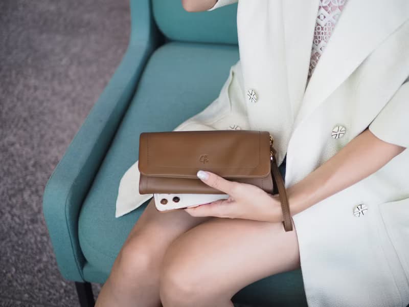 Mousse wallet (Walnut brown) : Long wallet, soft leather wallet, Brown