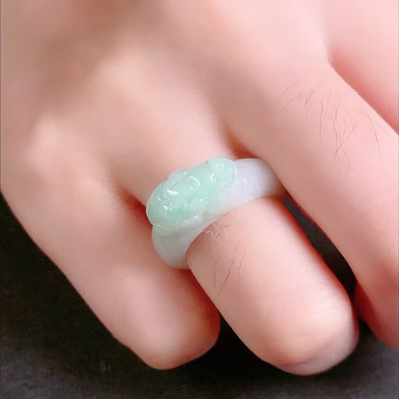 【招財】飄陽綠翡翠貔貅戒指戒圈 |國際10圍 | 天然緬甸玉翡翠A貨