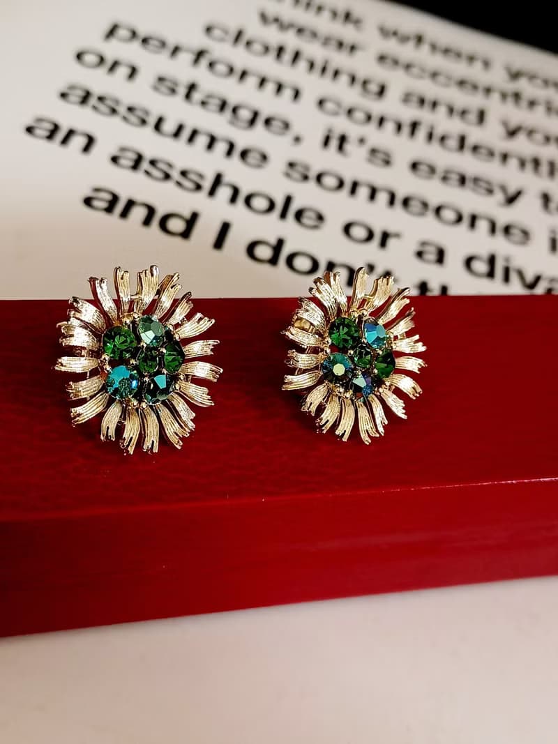 vintage jewelry  LISNER 綠芯太陽花萊茵鑽 夾式耳環