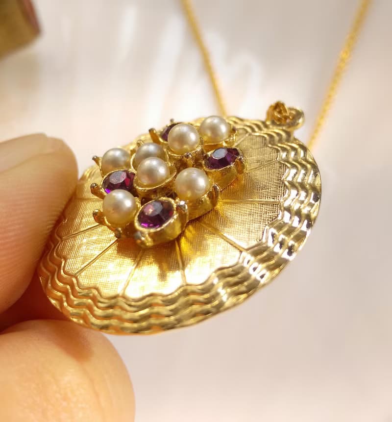 【西洋古董飾品】金色調 優美 氣質 圓牌 珠鑽 項鍊