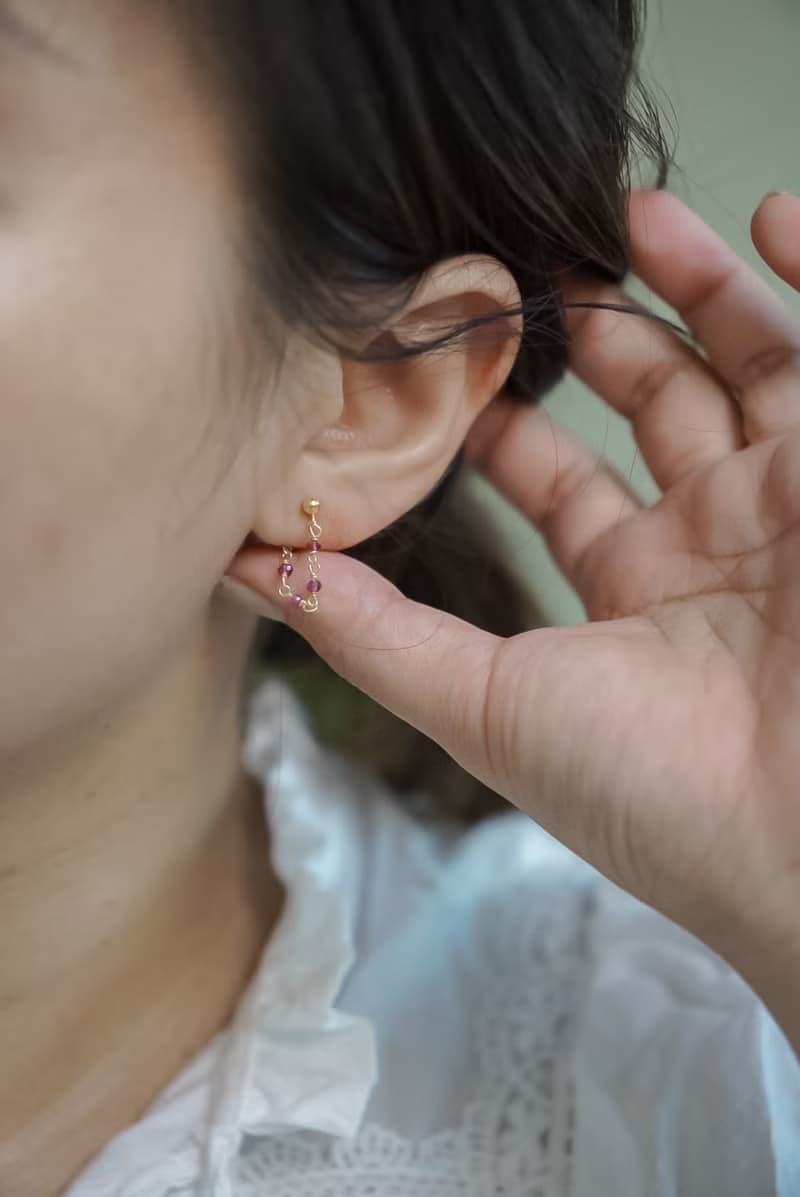 點點天然石後扣鍊條耳環 - 綠松石/石榴石 SV925 18K厚鍍金