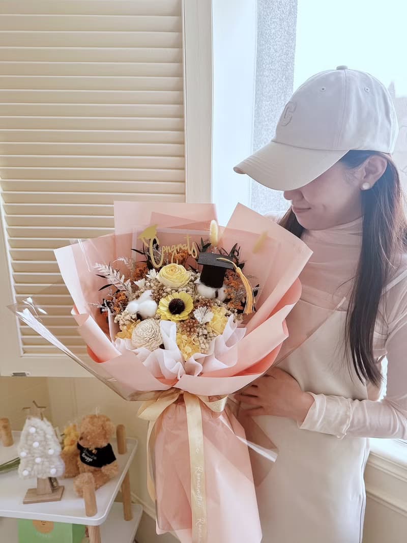 經典向日葵畢業花束 畢業花束 太陽花 滿天星 乾燥花 交換禮物