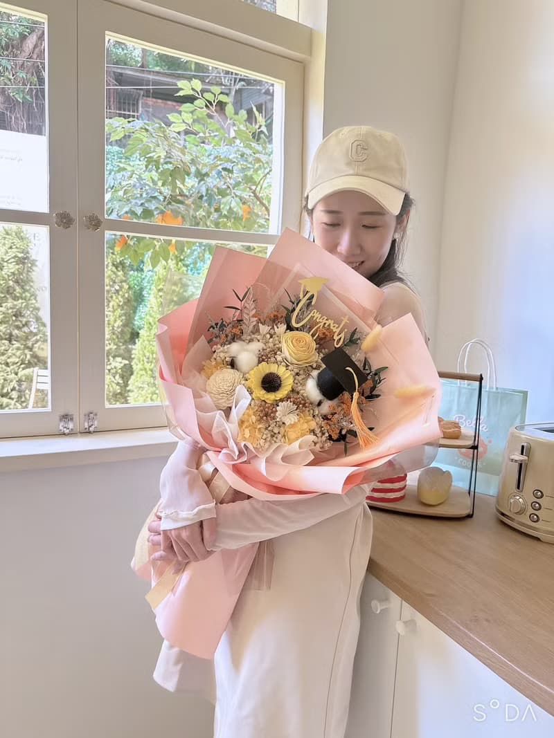 經典向日葵畢業花束 畢業花束 太陽花 滿天星 乾燥花 交換禮物