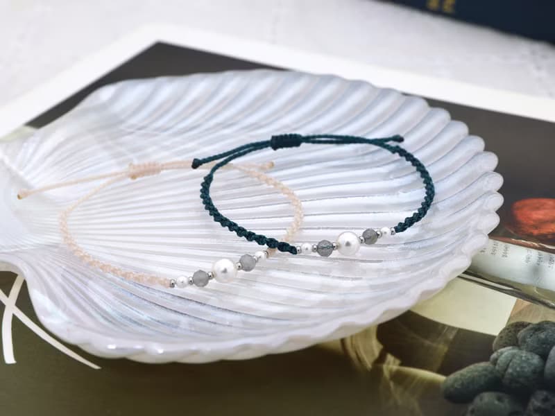 Labradorite Austrian Pearl Macrame Knot Bracelet