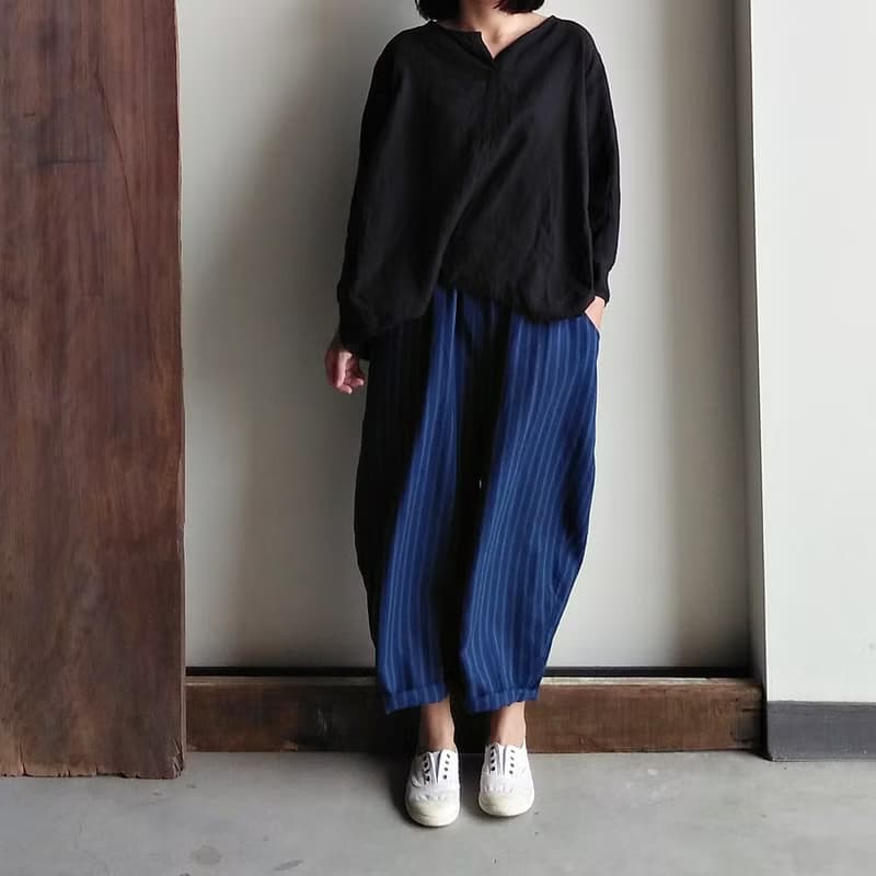 小V領八分袖衫  亞麻  水洗黑