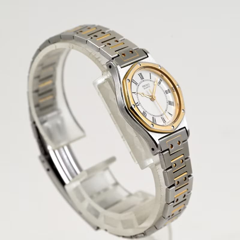 送料無料 SEIKO 女性用腕時計 クォーツ 23mm ホワイトダイヤル 手錶 古董錶 ローマ数字 八角形 日本発送