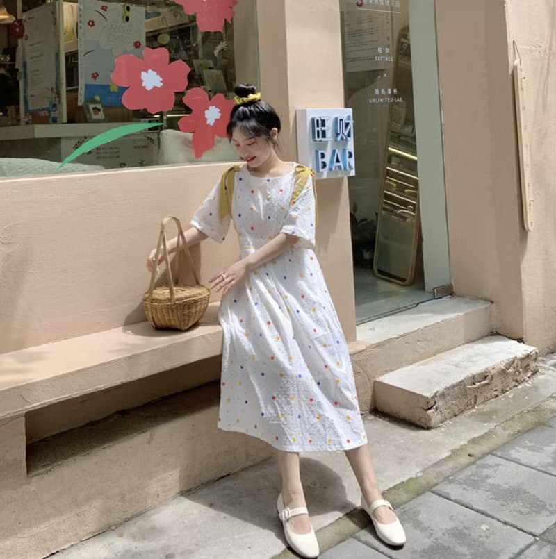 夏日跳跳糖 可愛點點洋裝 寬袖子 微收腰 蝴蝶結綁帶 寬鬆