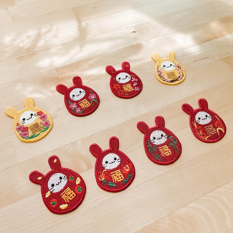【花語招福兔】達摩燙貼 刺繡貼紙 行李箱貼紙