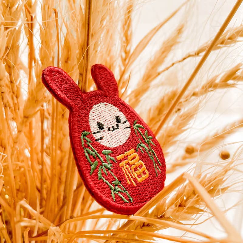 【花語招福兔】達摩燙貼 刺繡貼紙 行李箱貼紙