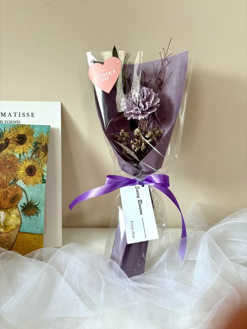 sueing_blossom  小資款康乃馨乾燥花束