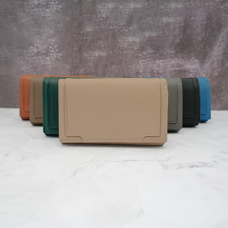 立體拼貼多夾層收納牛皮中夾4151(淺杏色)