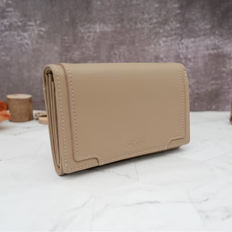 立體拼貼多夾層收納牛皮中夾4151(淺杏色)