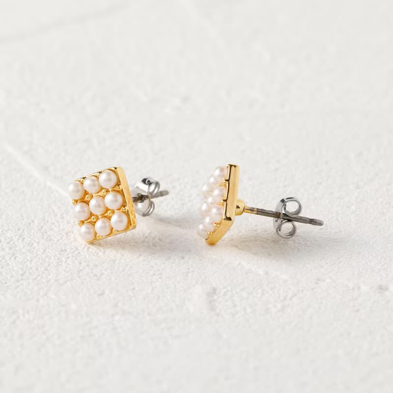 9pearl square pierced earring GD　ニッケルフリー　チタンポスト　パール　スクエア　ゴールド