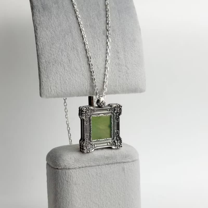 【畫框系列】台灣玉正方銀墜項鍊 | 古典復古設計 × 文藝輕奢風