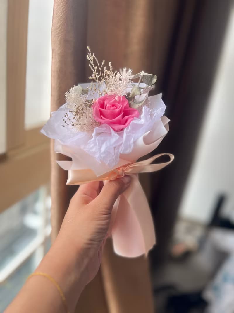 永生花教師節花束 情人禮物 永生玫瑰花束 情人小花束 女朋友禮物