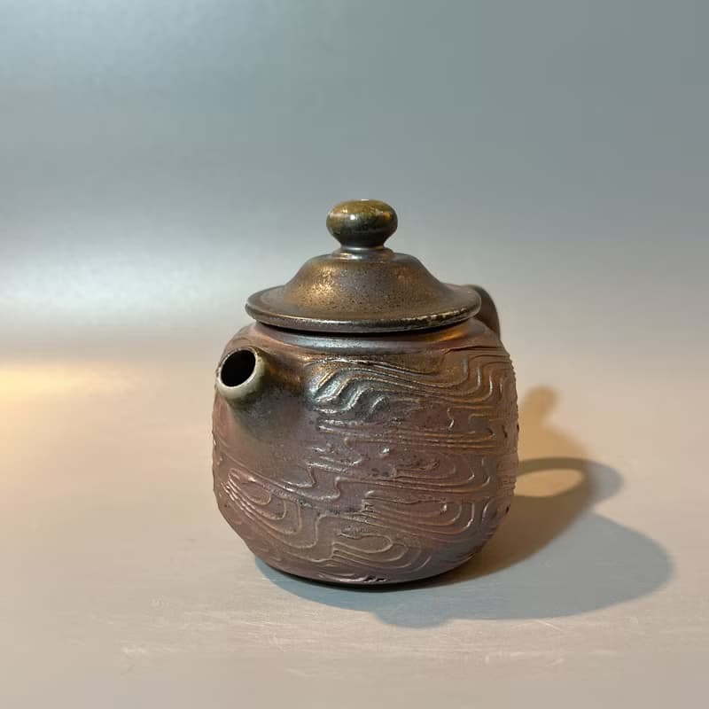 柴燒古樸落灰水波紋茶壺  / 小平凡手作
