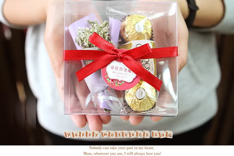 母親節禮物-金莎巧克力3顆入+迷你乾燥花束母親節快樂(透明方盒)