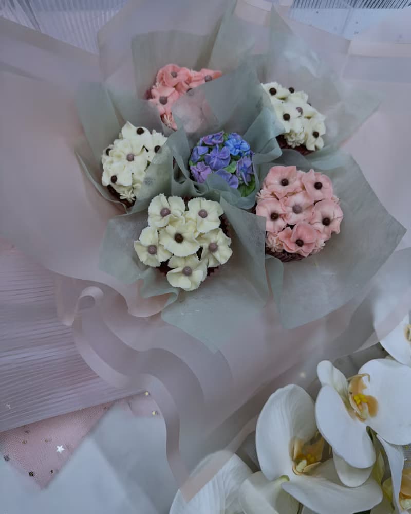 AY baker 限時 免費花束包裝 韓式裱花杯子蛋糕 cupcake