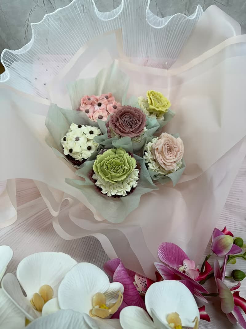AY baker 限時 免費花束包裝 韓式裱花杯子蛋糕 cupcake