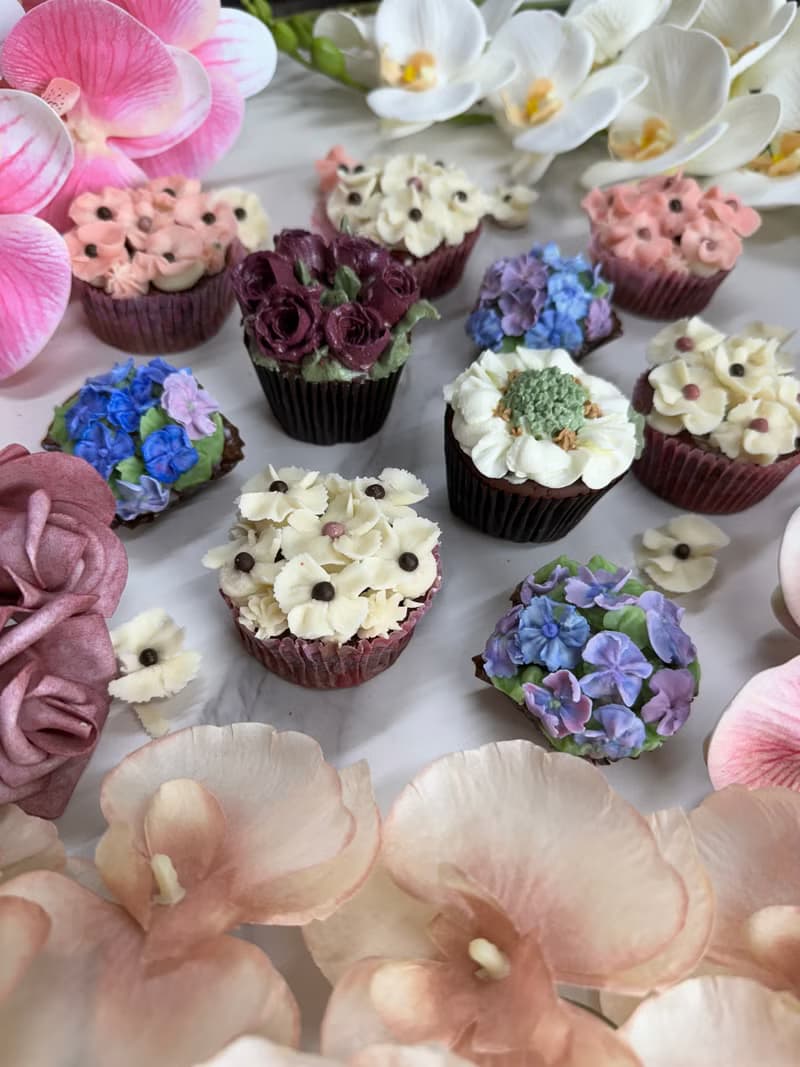 AY baker 限時 免費花束包裝 韓式裱花杯子蛋糕 cupcake