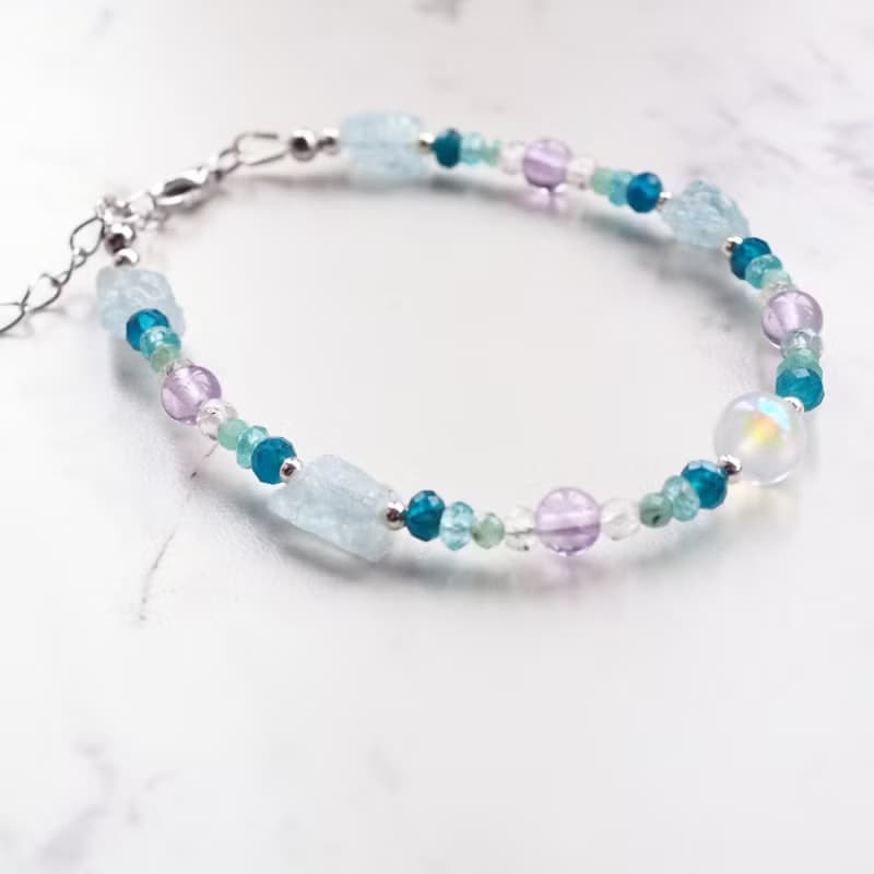 季節雨 ‧ 繡球花開 | 月光石、海藍寶、螢石、磷灰石 純銀手鍊