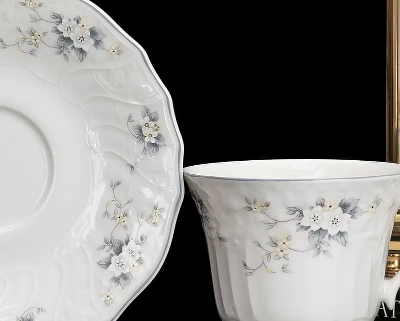 英國製Royal Doulton 1983年陶瓷下午茶紅茶杯咖啡杯盤組