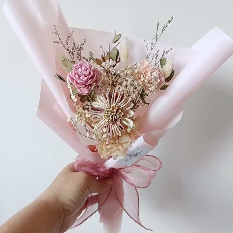 永生玫瑰康乃馨花束 求婚結婚捧花外拍生日禮物七夕情人節花束中