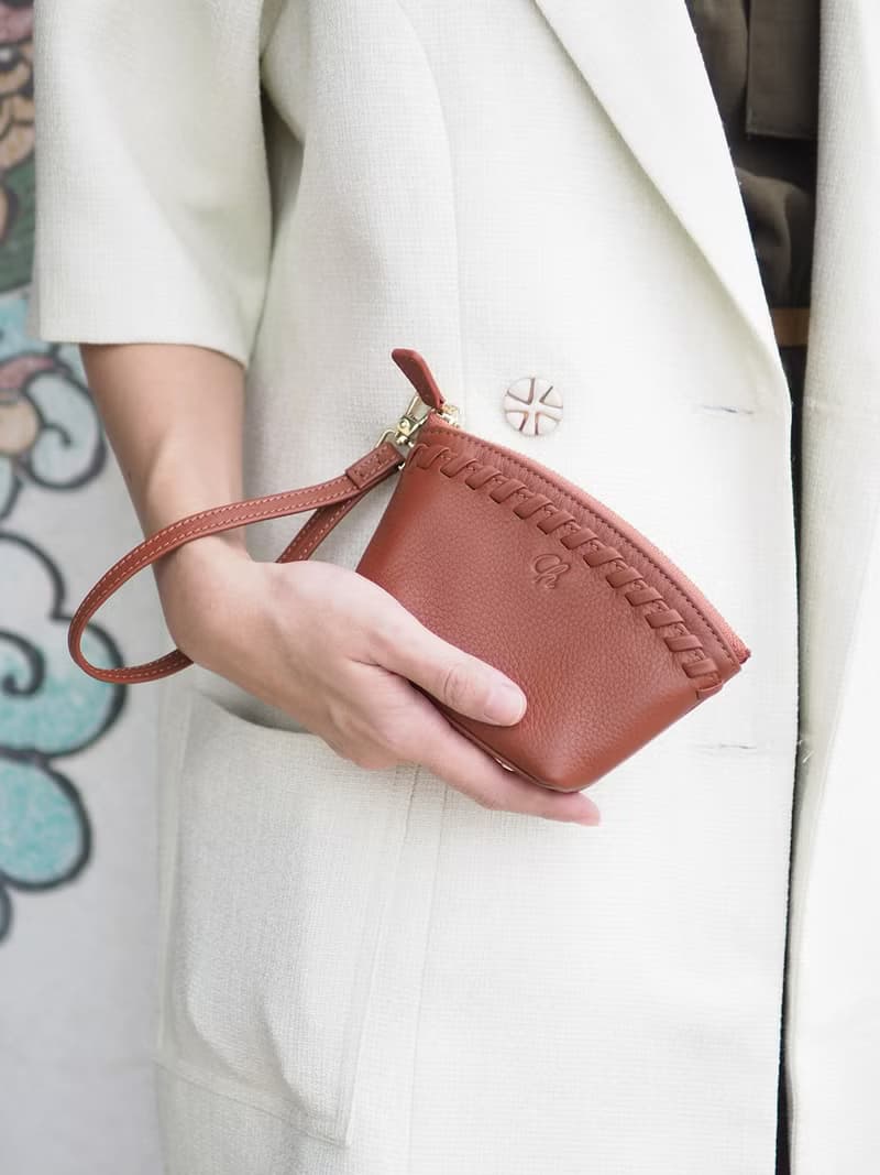 Pie (Brick) :  Multi-purpose bag, Leather wallet, pouch , Soft leather