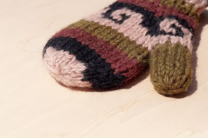 限量一件針織純羊毛保暖手套 / 兒童手套 / 童手套 / 內刷毛手套 / 針織手套 / 拳擊手套 - 大地色調海浪條紋