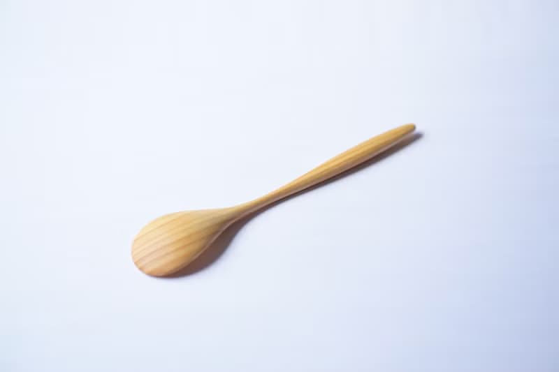 木のデザートスプーン, ひのき