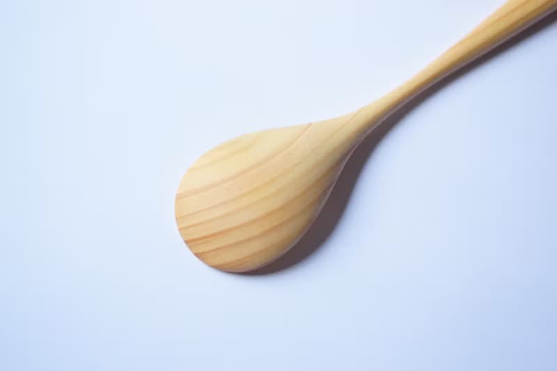 木のデザートスプーン, ひのき
