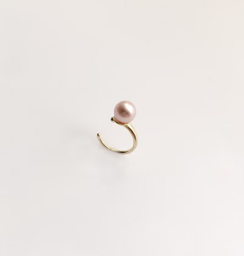 Top class Pink Pearl Ear Cuff