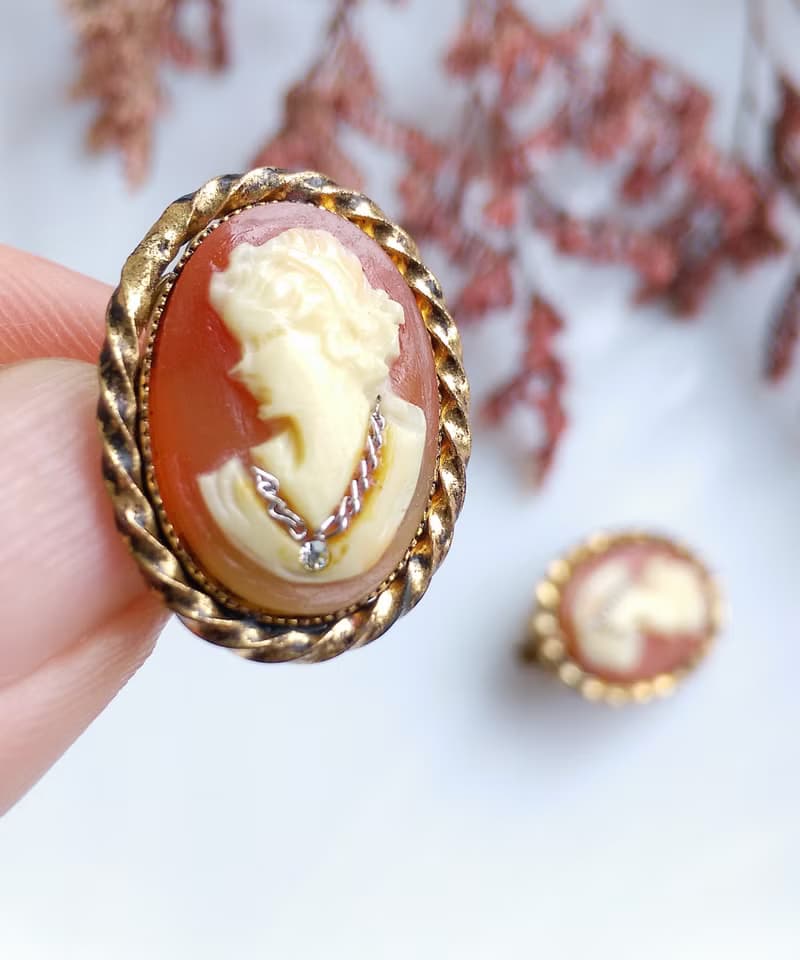 Vintage Jewelry 西洋古董飾品 西德製 CAMEO 典雅仕女 夾式耳環