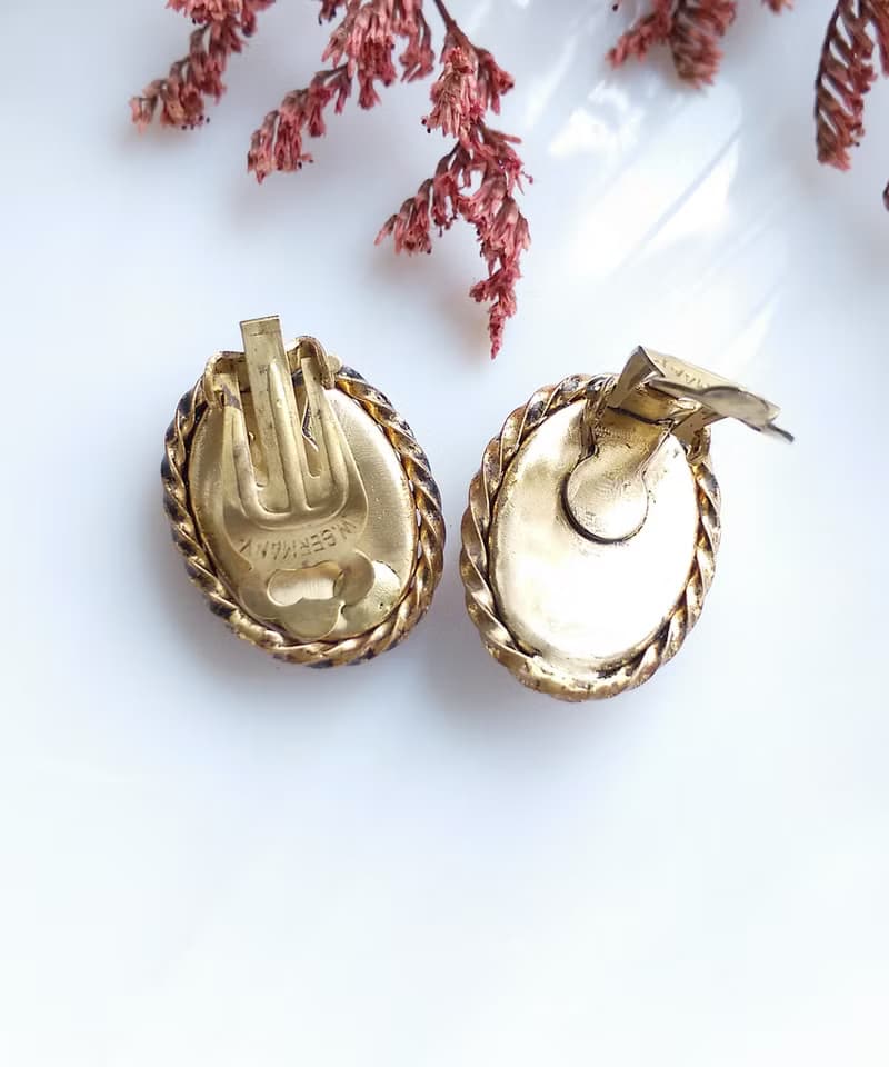 Vintage Jewelry 西洋古董飾品 西德製 CAMEO 典雅仕女 夾式耳環
