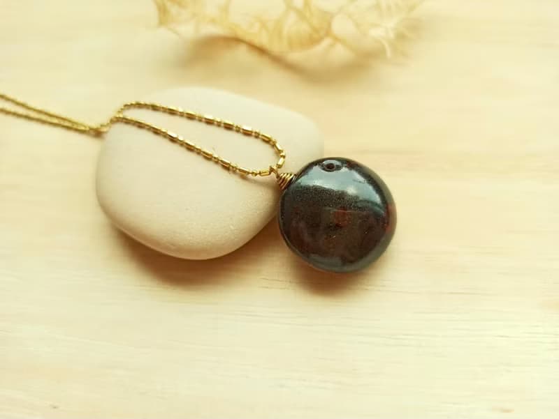 黑色亮面復古紅點圓形香水瓶精油瓶陶項鍊