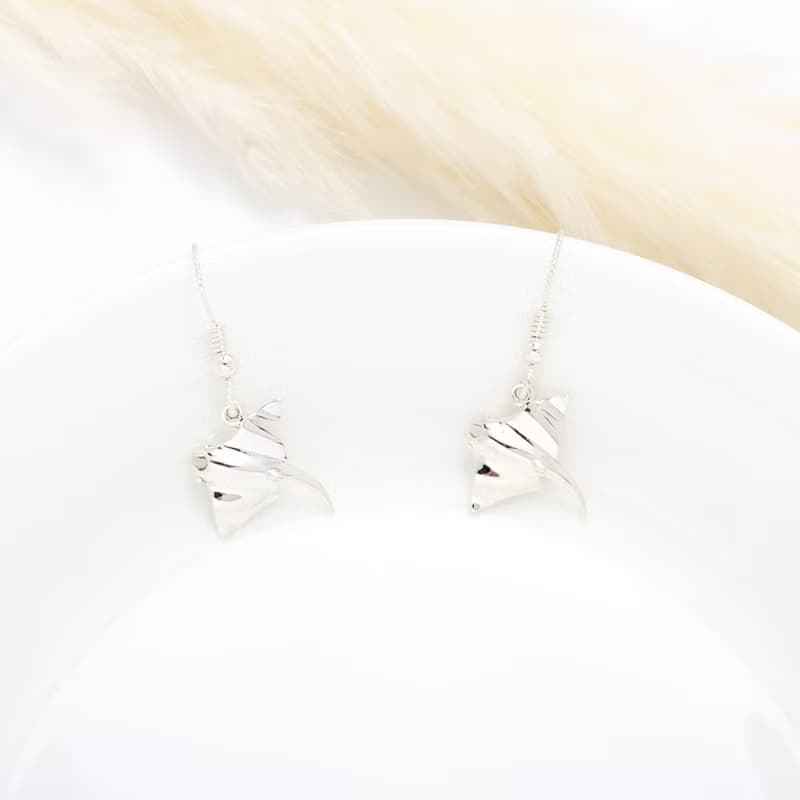 【Angel & Me】鬼蝠魟 魟魚 s925 純銀耳環 耳勾 動物 情人節禮物