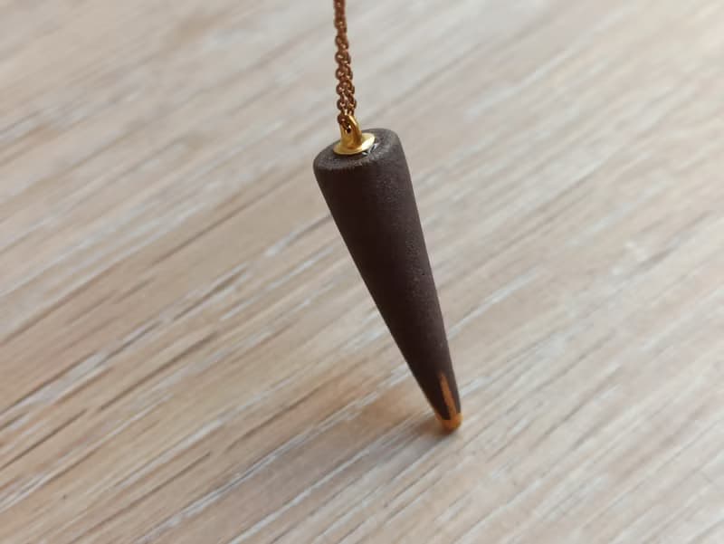 長圓錐形精油香水擴香石項鍊 (兩色可選)