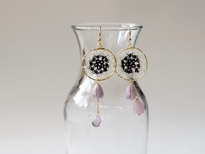 2月の誕生石アメシストsilk laceとライラック ピアス/イヤリング