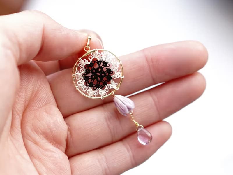 2月の誕生石アメシストsilk laceとライラック ピアス/イヤリング