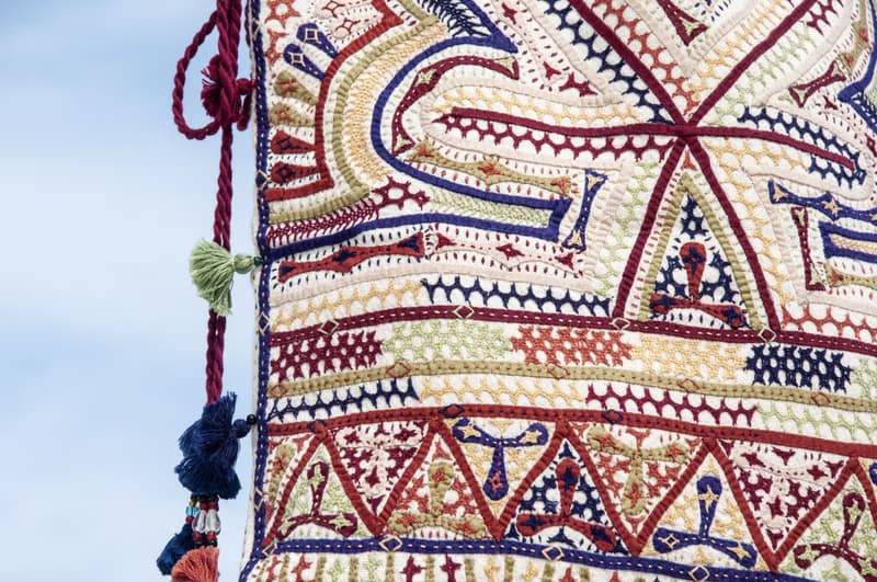 手工刺繡側背包 民族風包  波西米亞肩背包 boro刺繡包-草原風景