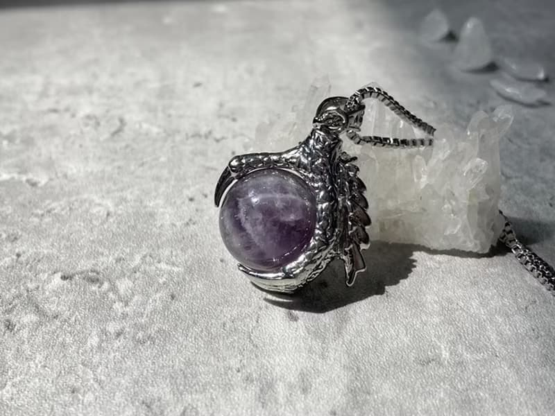 【紫氣東來。龍爪珠項鍊】鈦鋼鏈、紫水晶|霸氣、龍年、男性項鍊