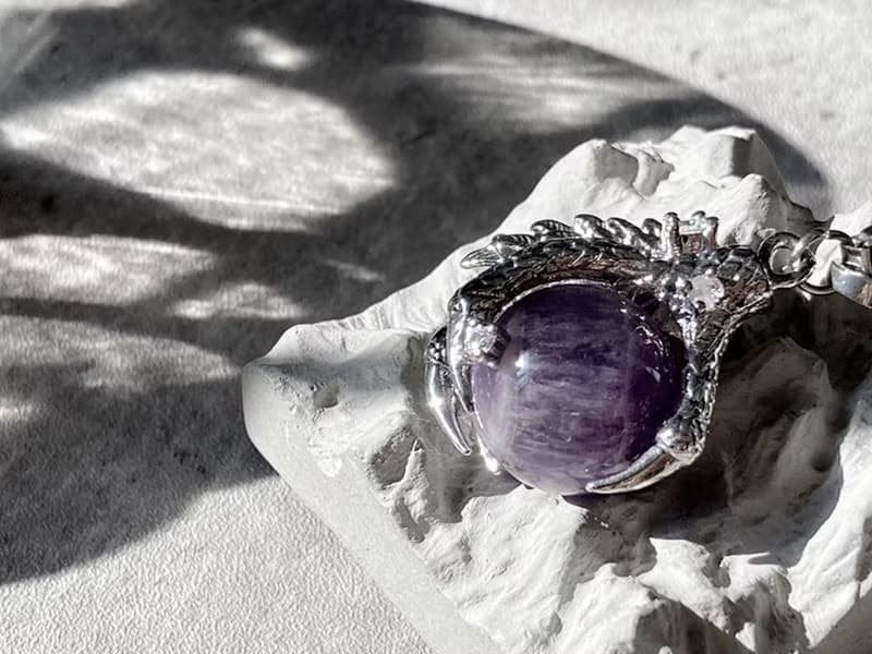 【紫氣東來。龍爪珠項鍊】鈦鋼鏈、紫水晶|霸氣、龍年、男性項鍊