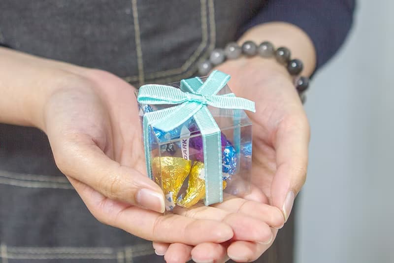 婚禮小物 KISSES水滴巧克力8顆入小禮盒(Tiffany色緞帶)